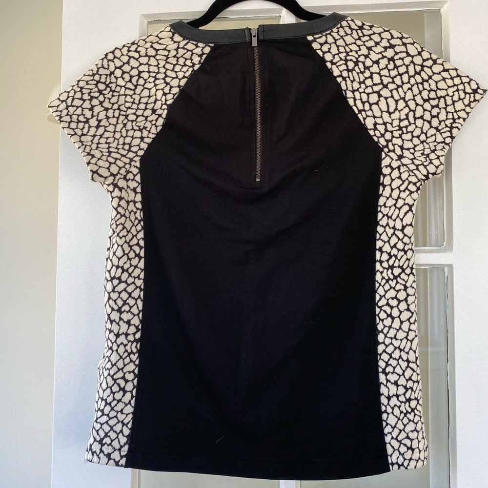 Banana Republic Short Sleeve Leather Trim Sweater - Picture 2 of 2